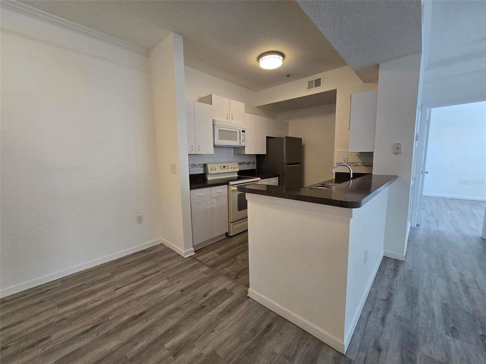 В аренду: $1,680 (2 спален, 2 ванн, 1144 Квадратных фут)