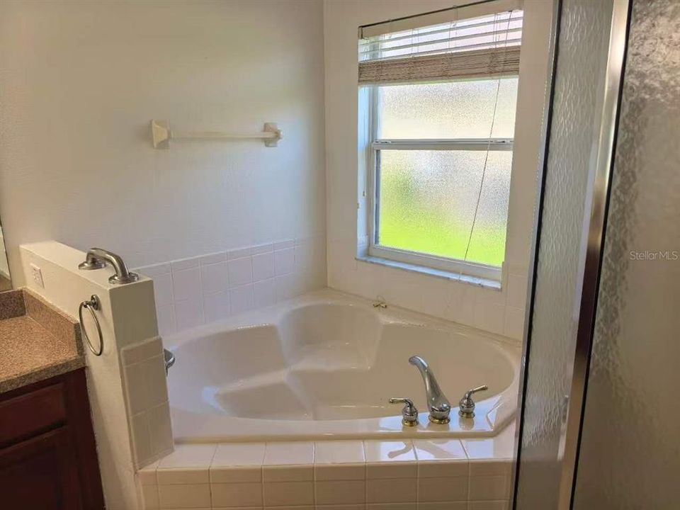 В аренду: $2,500 (3 спален, 2 ванн, 2494 Квадратных фут)