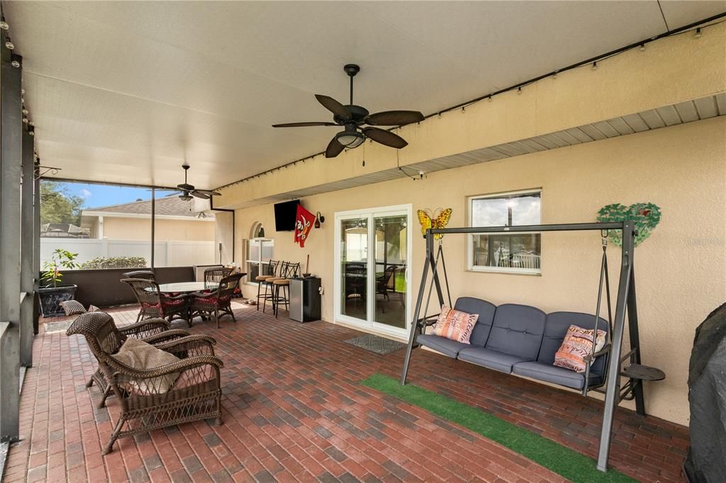 For Sale: $449,900 (3 beds, 2 baths, 2222 Square Feet)