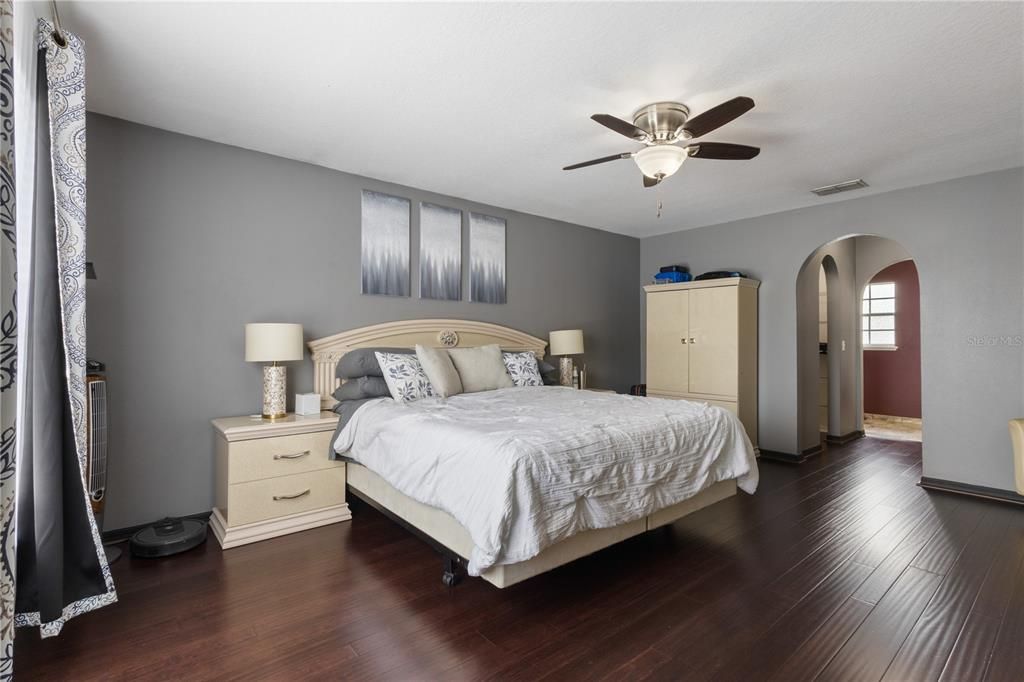 For Sale: $449,900 (3 beds, 2 baths, 2222 Square Feet)
