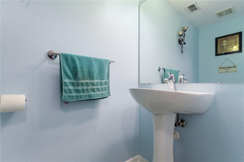 For Sale: $449,900 (3 beds, 2 baths, 2222 Square Feet)