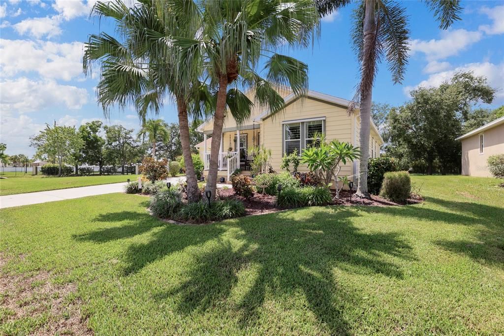 For Sale: $279,000 (3 beds, 2 baths, 1284 Square Feet)
