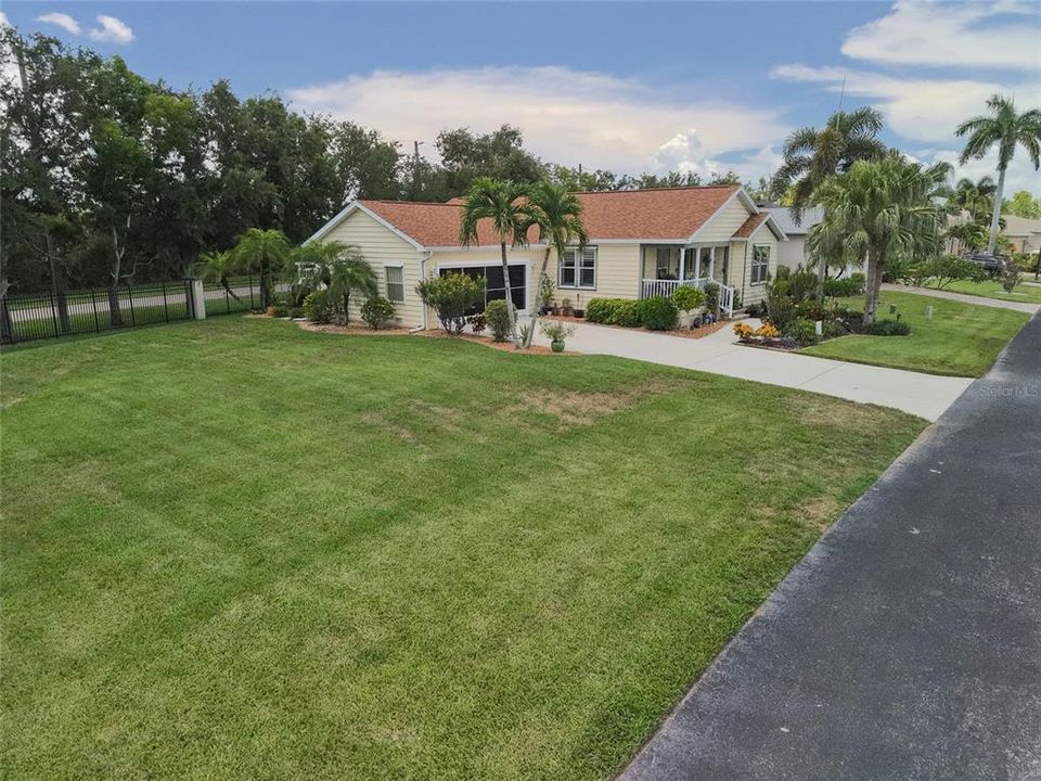 For Sale: $279,000 (3 beds, 2 baths, 1284 Square Feet)