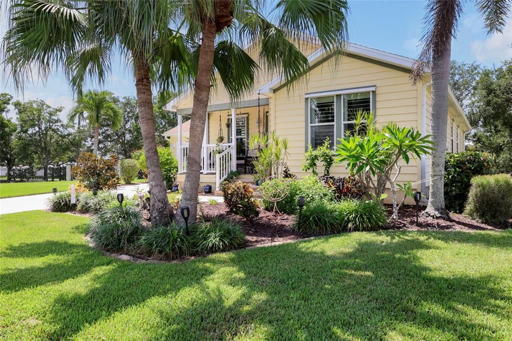 For Sale: $279,000 (3 beds, 2 baths, 1284 Square Feet)