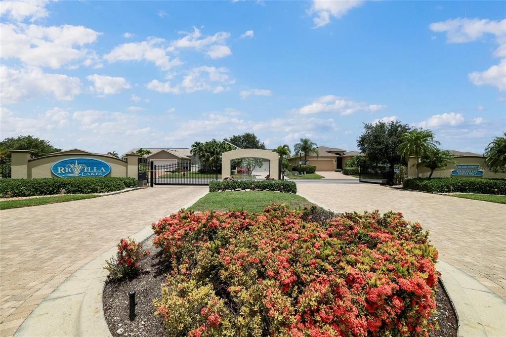 For Sale: $279,000 (3 beds, 2 baths, 1284 Square Feet)