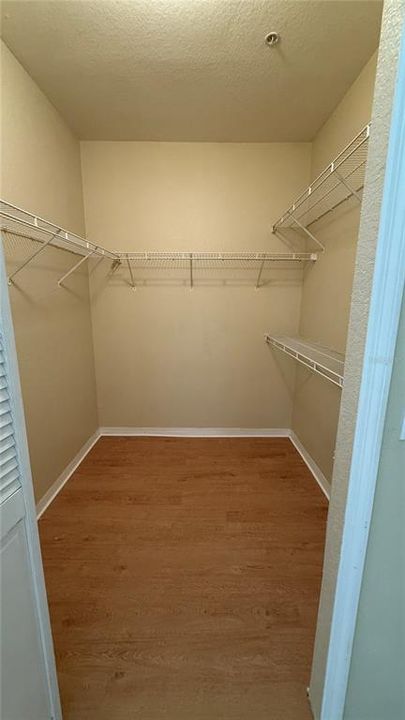 For Rent: $1,800 (3 beds, 2 baths, 1205 Square Feet)