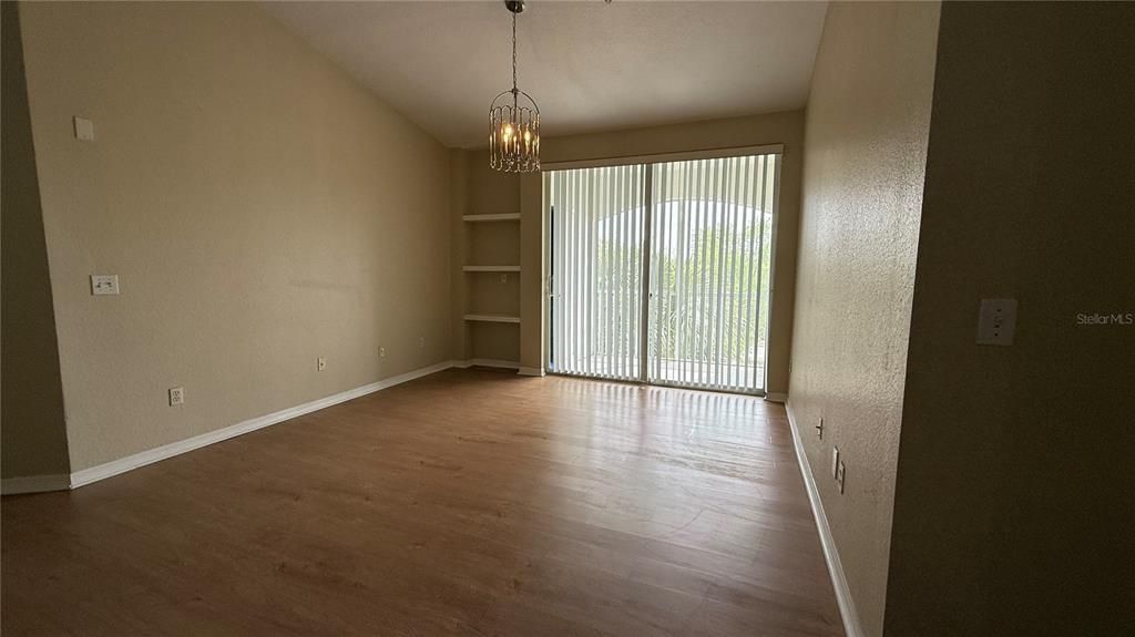 For Rent: $1,800 (3 beds, 2 baths, 1205 Square Feet)