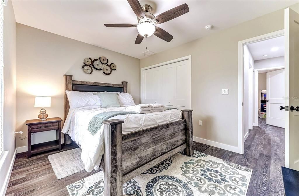 For Sale: $285,000 (3 beds, 2 baths, 1226 Square Feet)