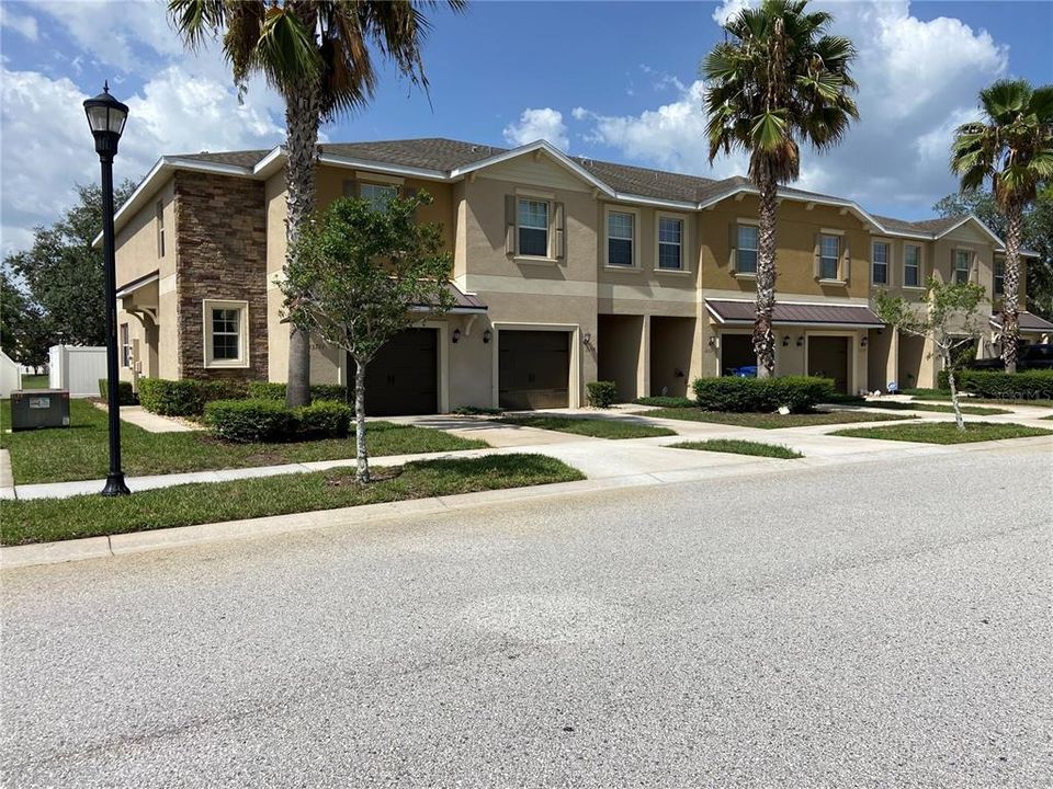 For Sale: $245,000 (3 beds, 2 baths, 1787 Square Feet)