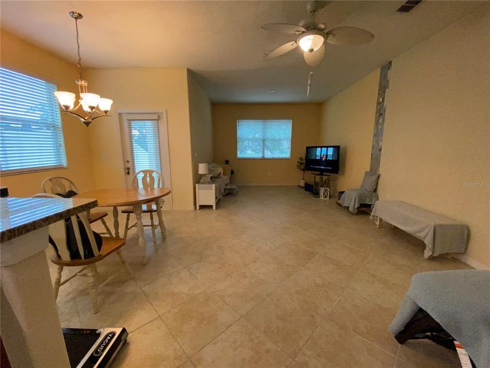For Sale: $245,000 (3 beds, 2 baths, 1787 Square Feet)