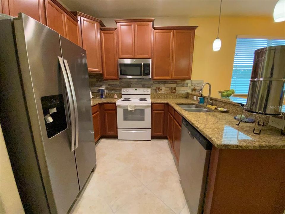 For Sale: $245,000 (3 beds, 2 baths, 1787 Square Feet)