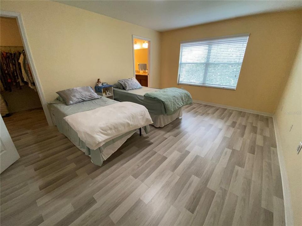 For Sale: $245,000 (3 beds, 2 baths, 1787 Square Feet)