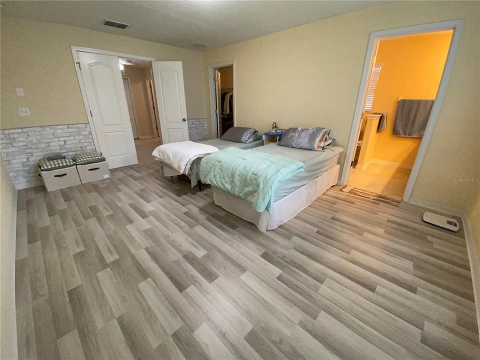 For Sale: $245,000 (3 beds, 2 baths, 1787 Square Feet)