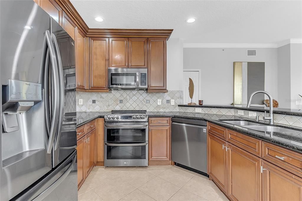 En Venta: $375,000 (3 camas, 2 baños, 1419 Pies cuadrados)