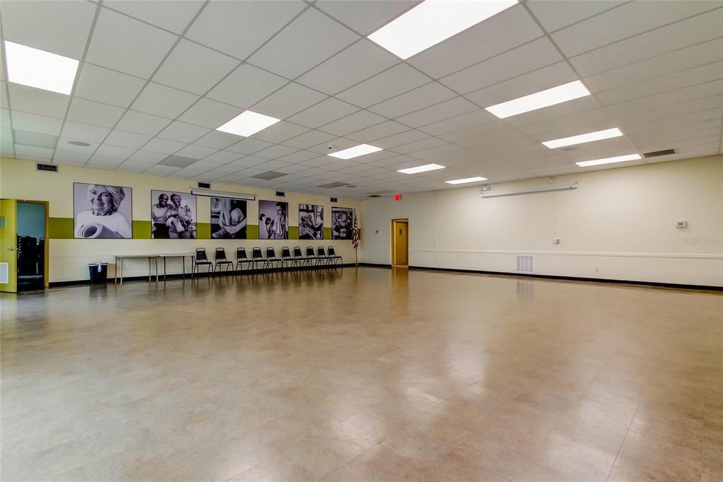 For Sale: $269,000 (2 beds, 2 baths, 1340 Square Feet)