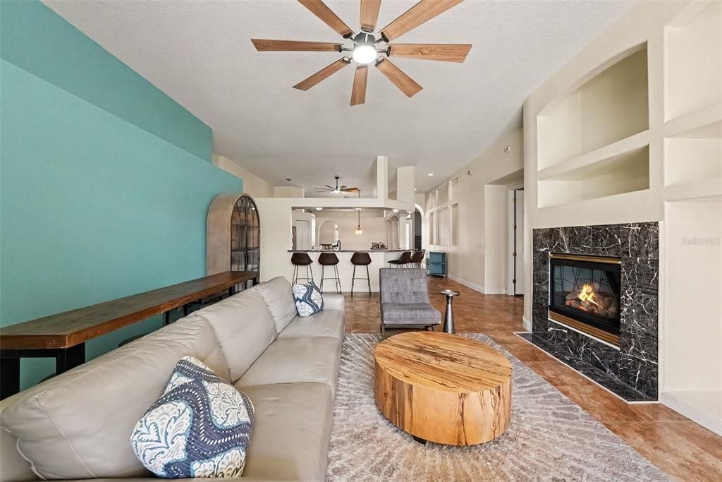 Activo con contrato: $575,000 (4 camas, 3 baños, 2853 Pies cuadrados)