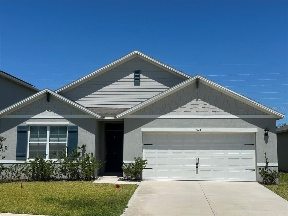 For Rent: $2,400 (4 beds, 2 baths, 1828 Square Feet)
