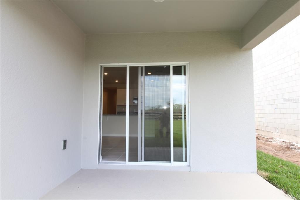 For Rent: $2,400 (4 beds, 2 baths, 1828 Square Feet)