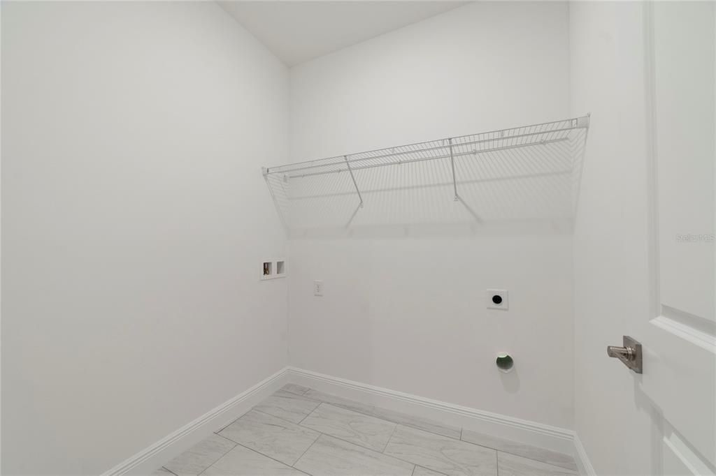 En Renta: $1,890 (4 camas, 2 baños, 1580 Pies cuadrados)