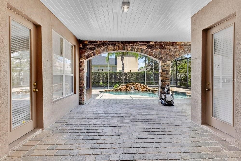 For Sale: $669,000 (5 beds, 3 baths, 3279 Square Feet)