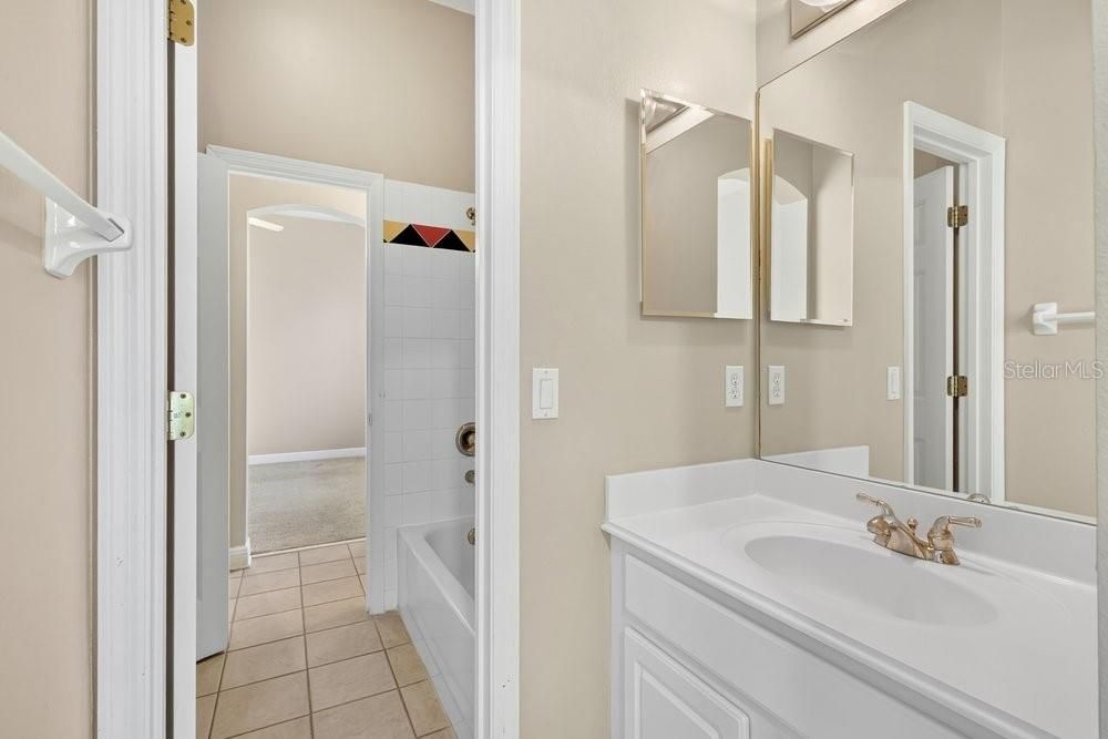For Sale: $669,000 (5 beds, 3 baths, 3279 Square Feet)