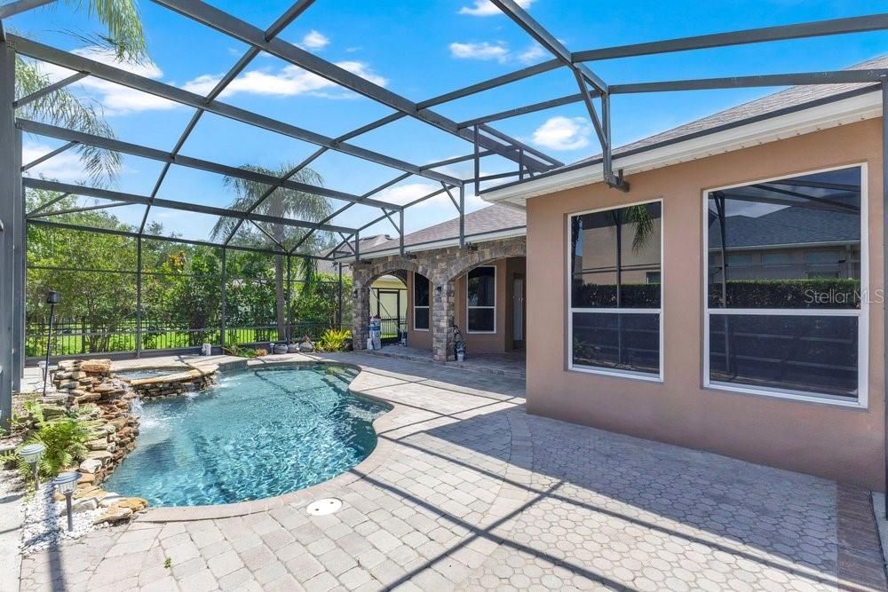 For Sale: $669,000 (5 beds, 3 baths, 3279 Square Feet)