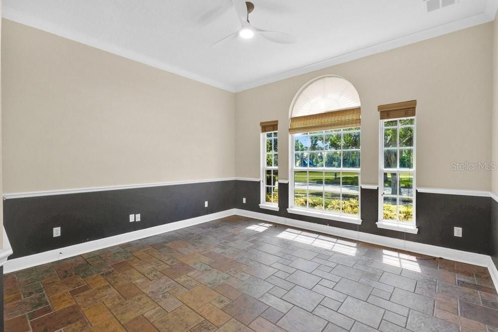 For Sale: $669,000 (5 beds, 3 baths, 3279 Square Feet)