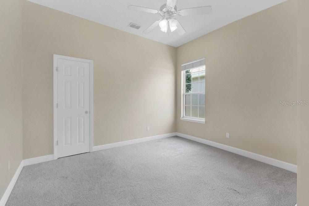 For Sale: $669,000 (5 beds, 3 baths, 3279 Square Feet)