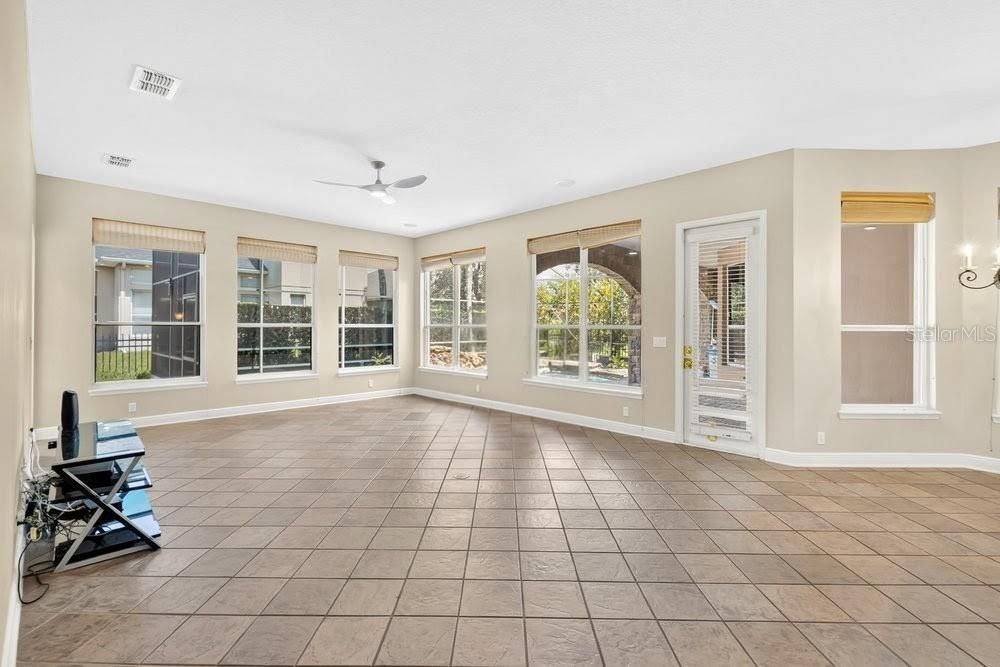 For Sale: $669,000 (5 beds, 3 baths, 3279 Square Feet)