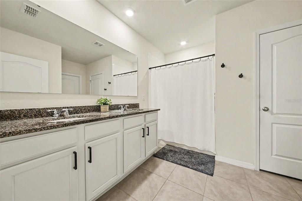 For Sale: $420,000 (4 beds, 2 baths, 1830 Square Feet)