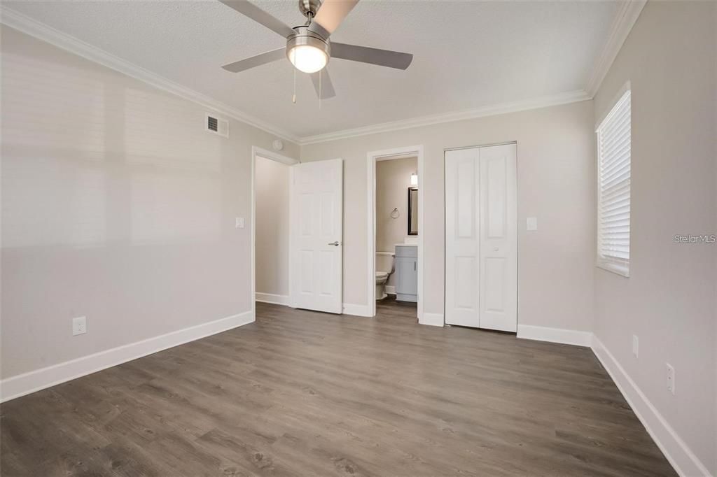 For Rent: $1,750 (2 beds, 2 baths, 930 Square Feet)