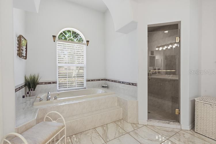 For Sale: $625,000 (3 beds, 3 baths, 3262 Square Feet)