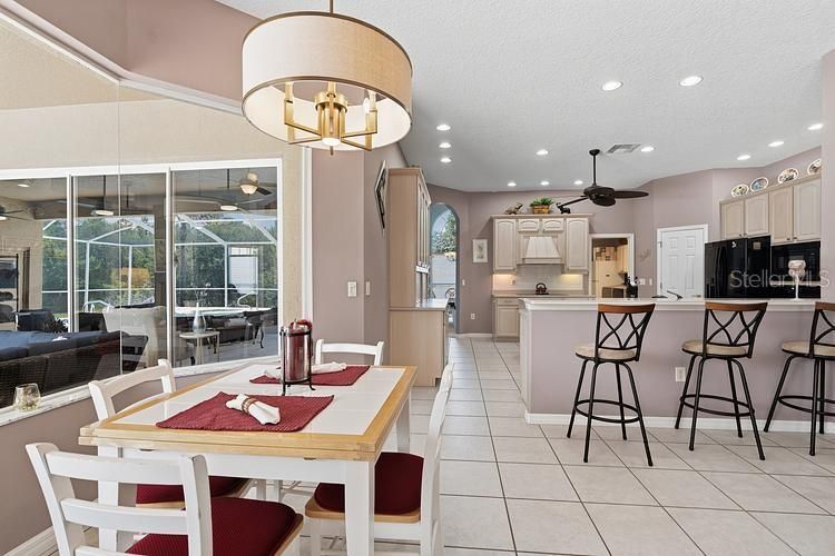 For Sale: $625,000 (3 beds, 3 baths, 3262 Square Feet)