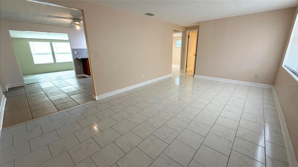 В аренду: $1,650 (3 спален, 2 ванн, 1266 Квадратных фут)