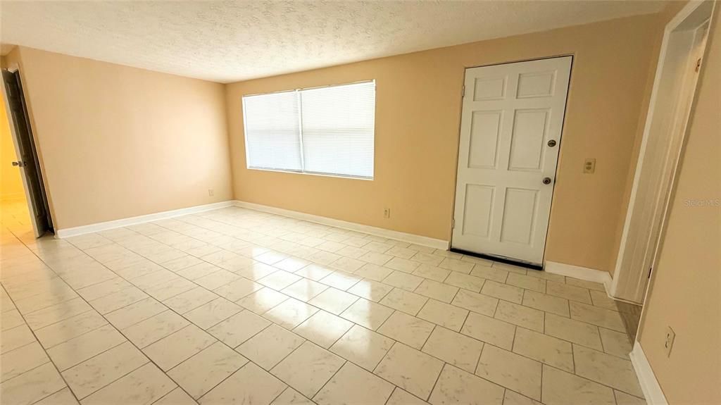 В аренду: $1,650 (3 спален, 2 ванн, 1266 Квадратных фут)
