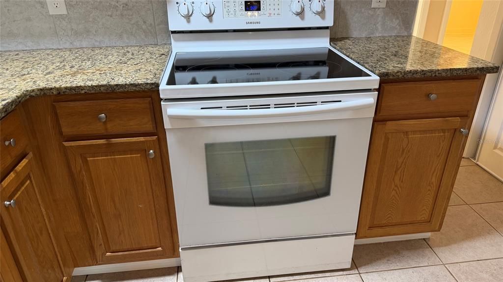 В аренду: $1,650 (3 спален, 2 ванн, 1266 Квадратных фут)