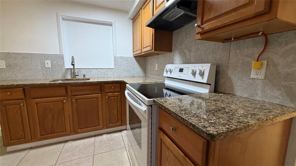 В аренду: $1,650 (3 спален, 2 ванн, 1266 Квадратных фут)