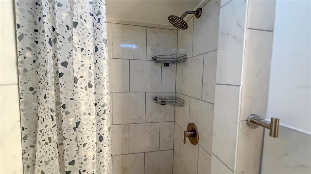 В аренду: $1,650 (3 спален, 2 ванн, 1266 Квадратных фут)