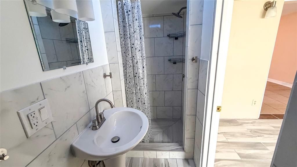 В аренду: $1,650 (3 спален, 2 ванн, 1266 Квадратных фут)