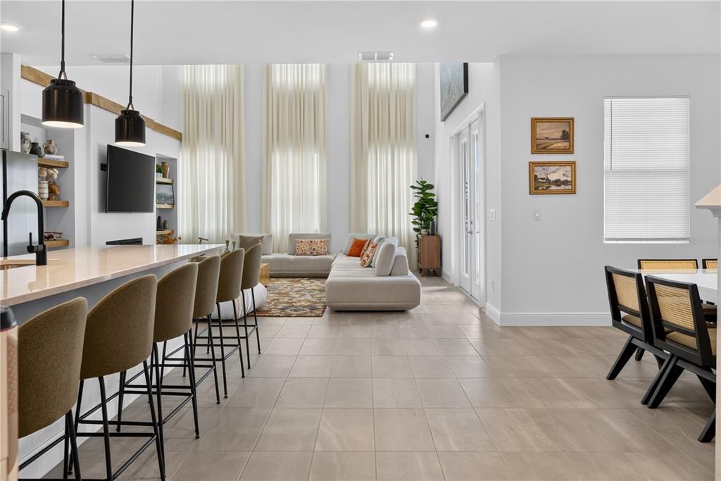En Renta: $5,999 (5 camas, 4 baños, 3705 Pies cuadrados)