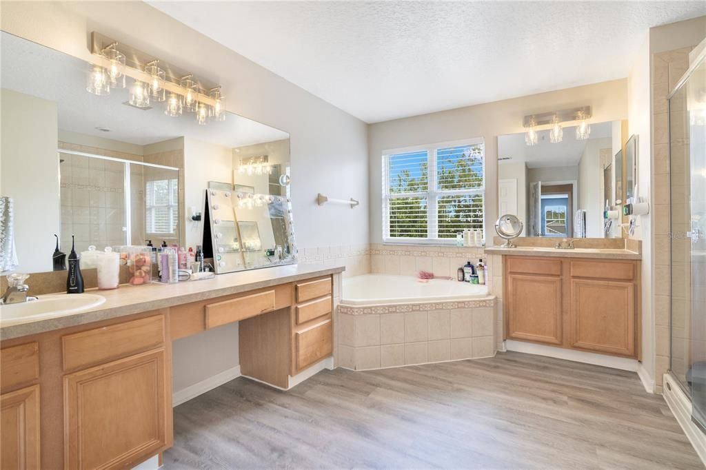 For Sale: $669,900 (5 beds, 3 baths, 3439 Square Feet)