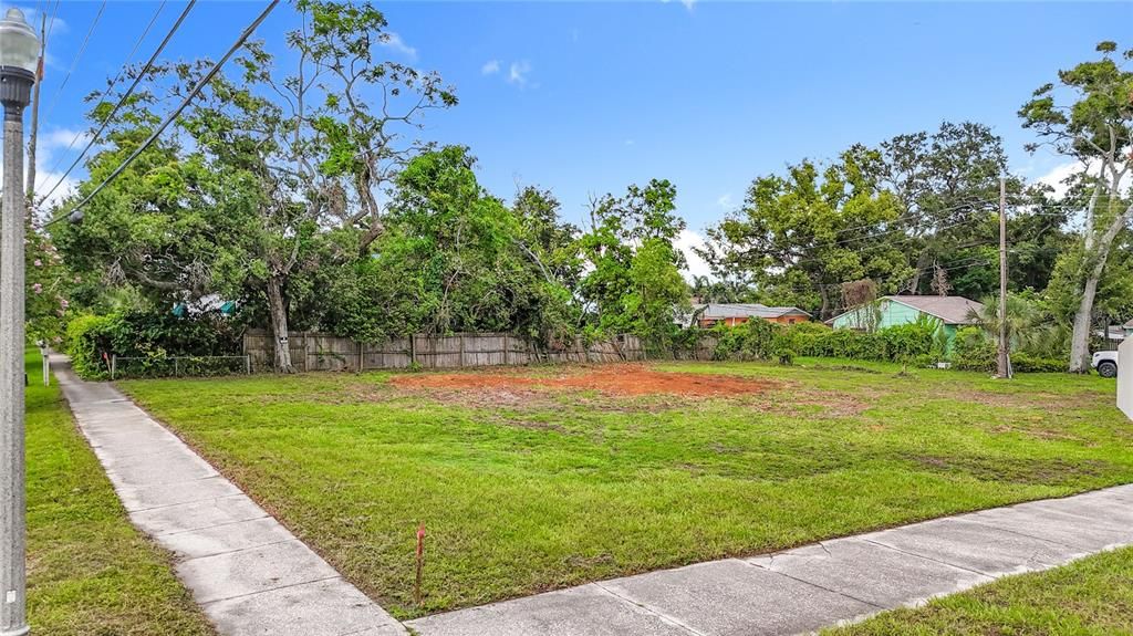 Active With Contract: $139,000 (0.13 acres)