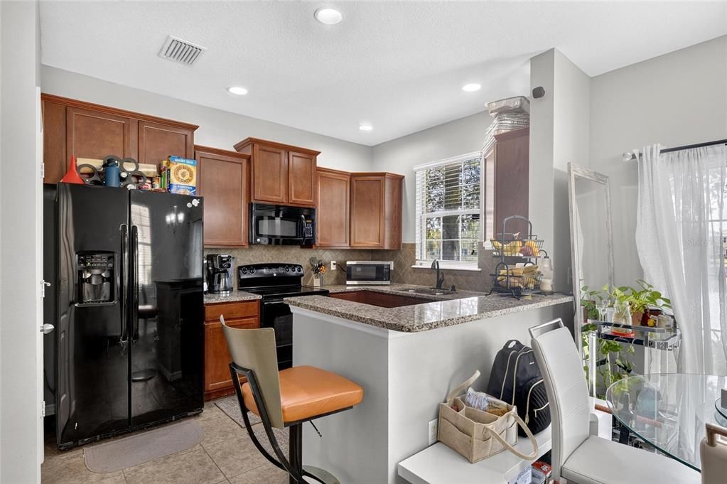 For Sale: $220,000 (2 beds, 2 baths, 1260 Square Feet)