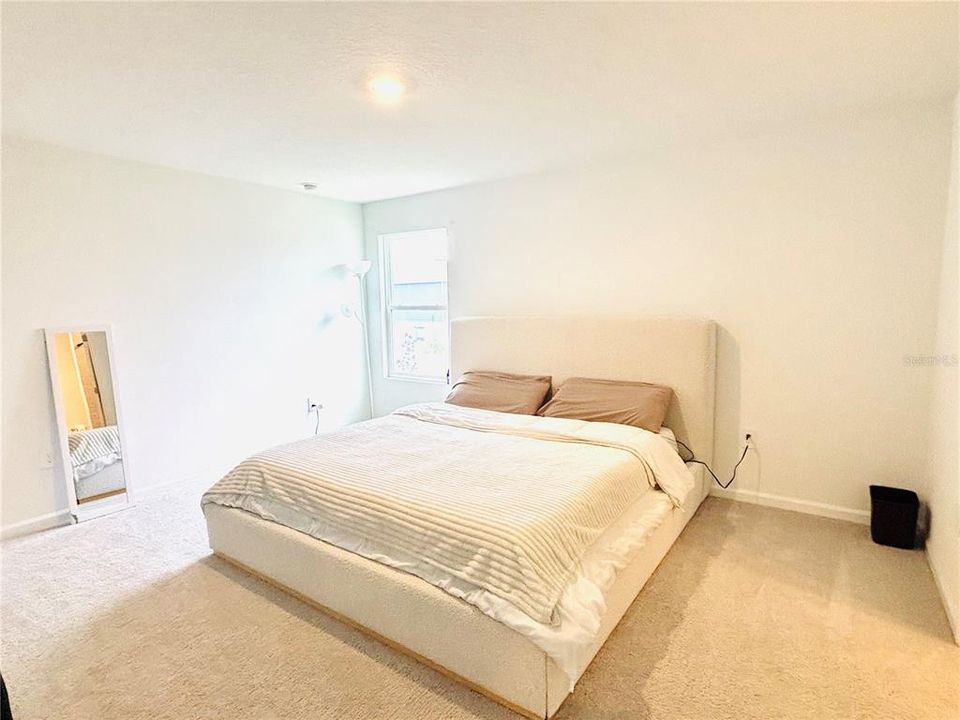 En Renta: $2,150 (4 camas, 2 baños, 1874 Pies cuadrados)