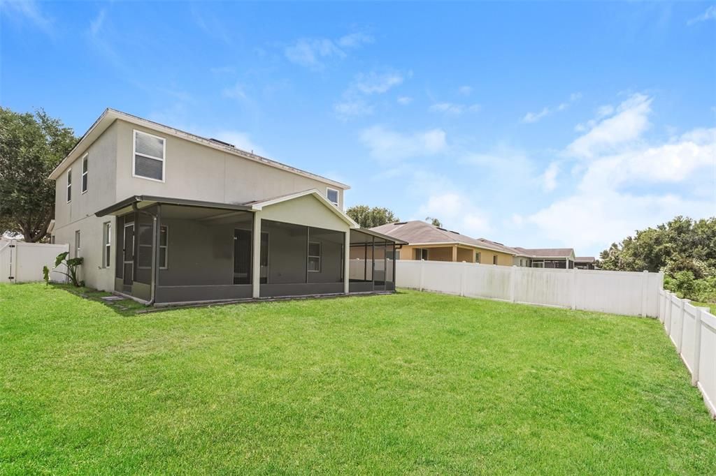 For Sale: $325,000 (4 beds, 2 baths, 2324 Square Feet)