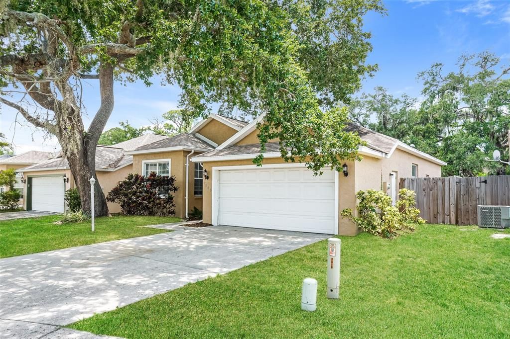 For Sale: $389,000 (3 beds, 2 baths, 1452 Square Feet)