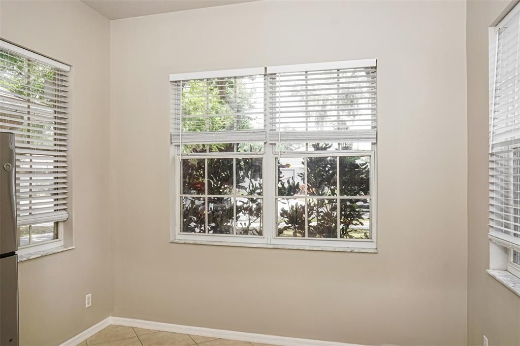 For Sale: $389,000 (3 beds, 2 baths, 1452 Square Feet)