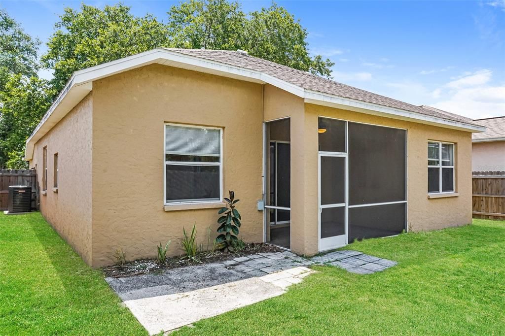 For Sale: $389,000 (3 beds, 2 baths, 1452 Square Feet)