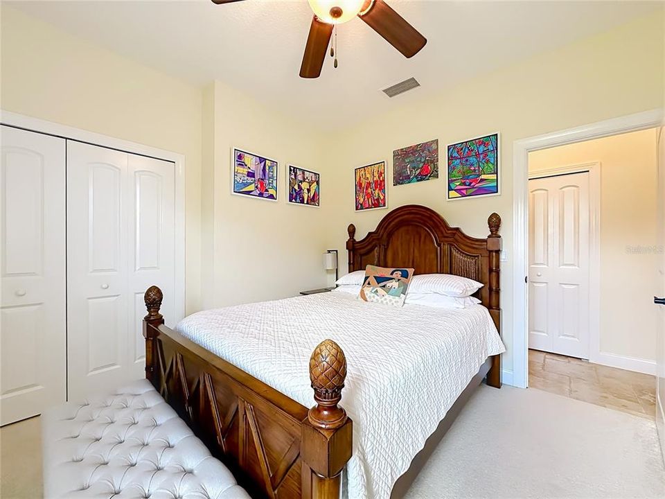 En Venta: $799,000 (3 camas, 2 baños, 2002 Pies cuadrados)