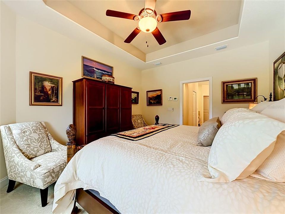 En Venta: $799,000 (3 camas, 2 baños, 2002 Pies cuadrados)